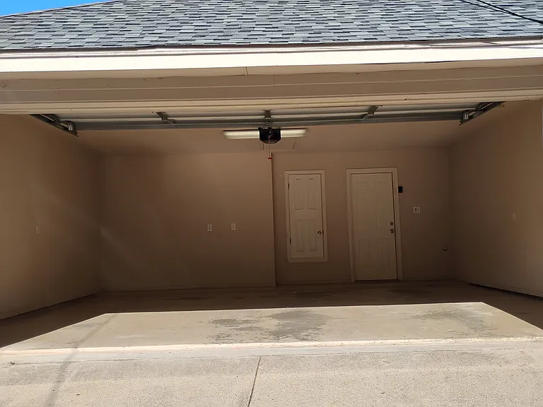 4610 Oak Club Dr #1 — Photo 13
