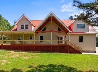 15940 David Crockett Pkwy W, Huntland, TN 37345