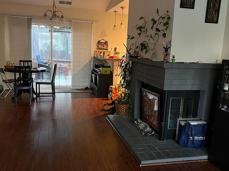 2118 Alexander Way — Photo 1