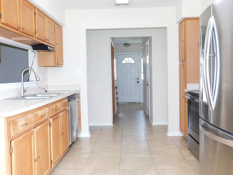 7559 Hughart St — Photo 37