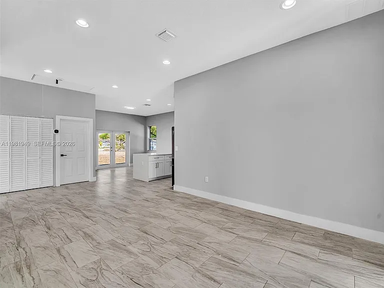 803 N 20th St — Photo 29
