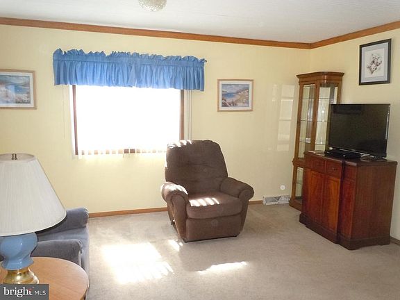 5th image of 48 Bishop St