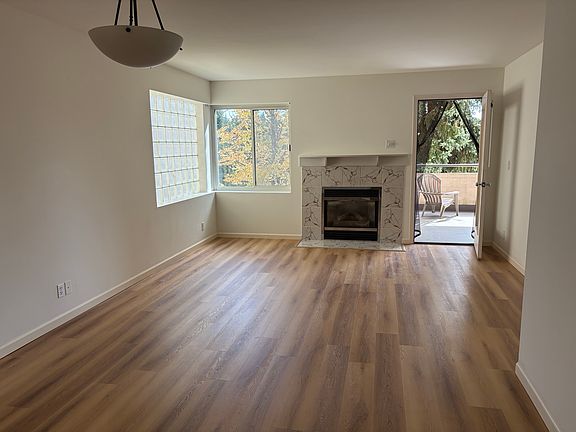 2nd image of 6665 W Burnside Rd Unit 423