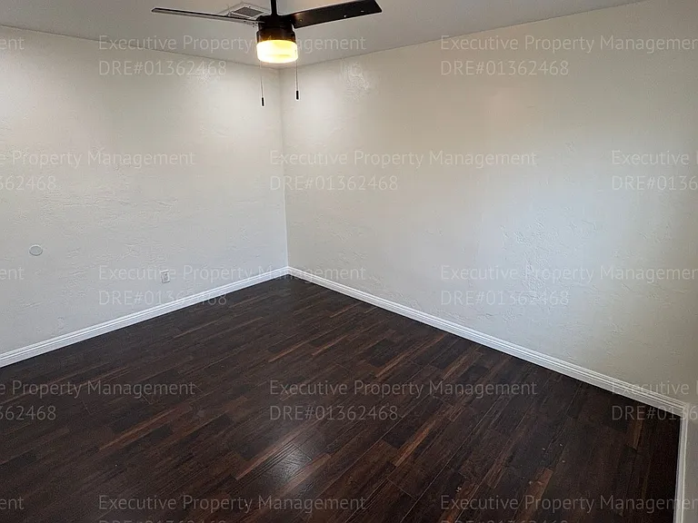 104 S Kincaid St — Photo 22