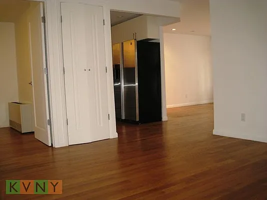 Rented by KVNY Soho | media 35