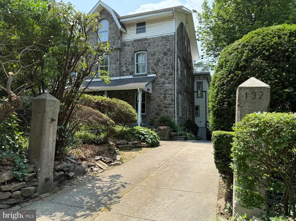 132 S Lansdowne Ave, Lansdowne, PA 19050