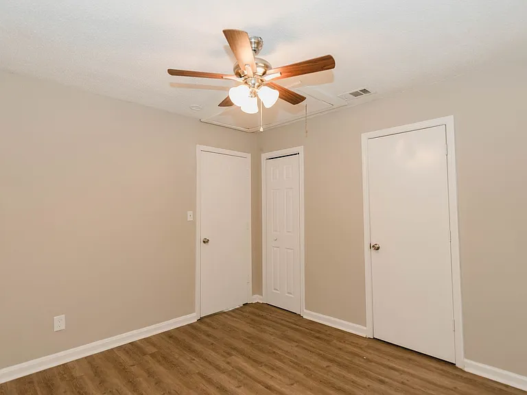 2780 Hall Dr SE — Photo 18