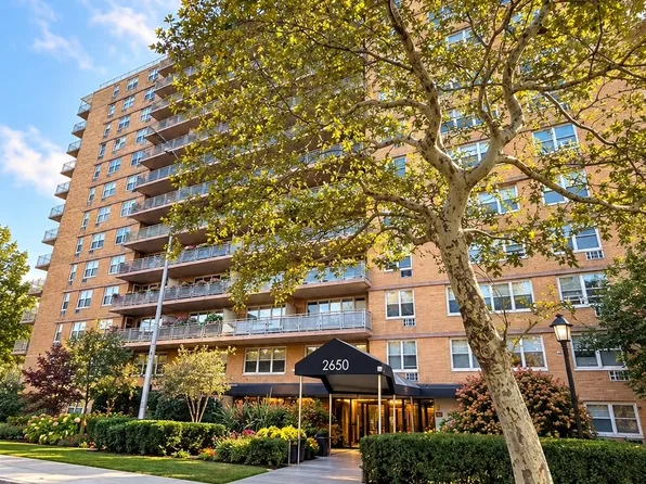 2650 Ocean Parkway image 1 of 14