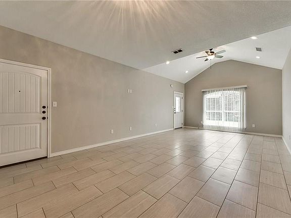 2nd image of 6035 Jennings Dr #6037