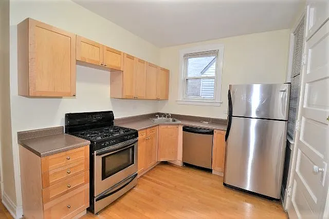 3538 W Grace St #2W — Photo 6