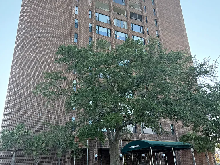 14 Lockwood Dr #9K — Photo 18