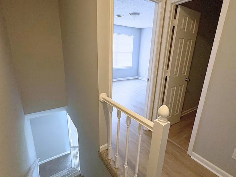 3455 Hedge Dr NE — Photo 10