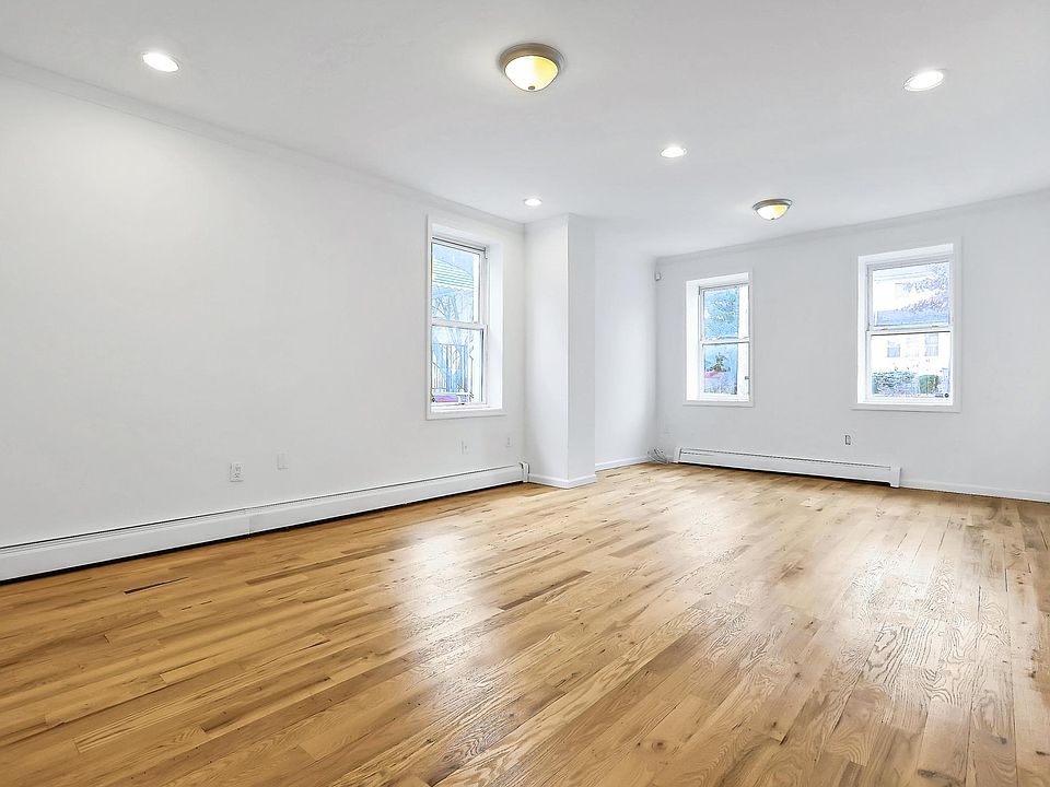 1st image of 3012 Mickle Ave Floor 1