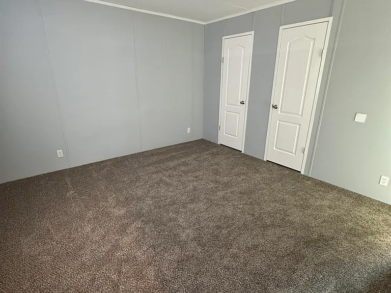 2717 S 71st Pl — Photo 5