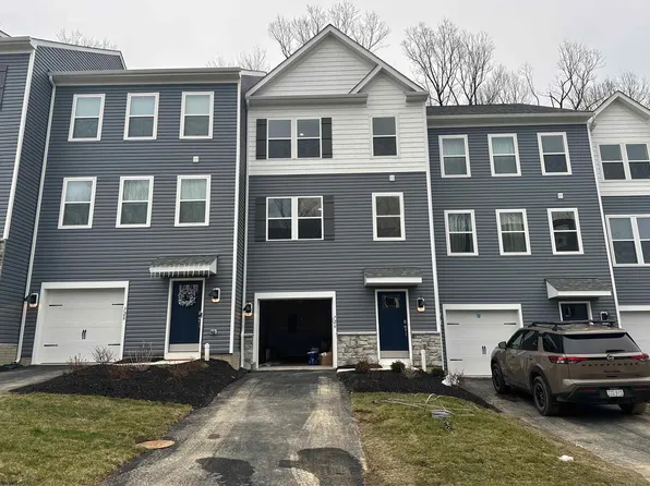 726 Hardman Dr, Morgantown, WV 26501