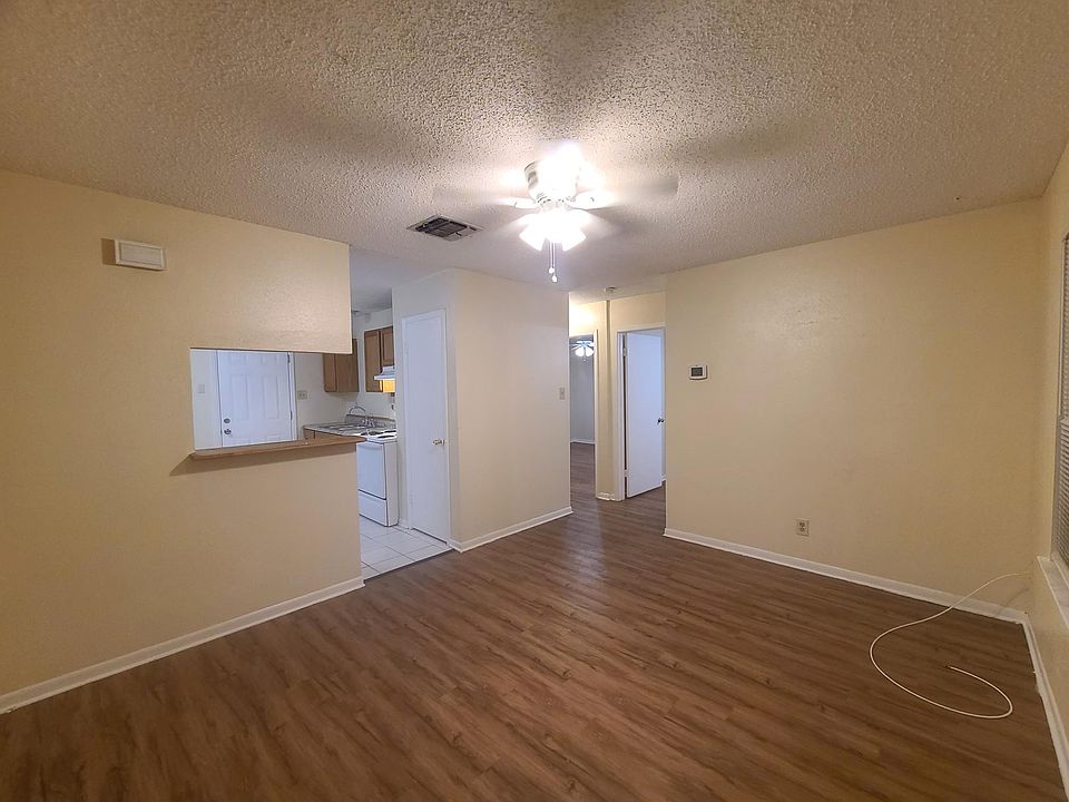 1st image of 1006 McIlvaine St