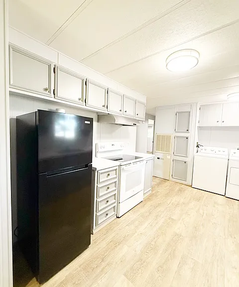 3985 NW Dyes Inlet Ln — Photo 9