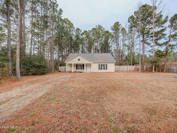 267 Mallard Roost Drive, Burgaw, NC 28425