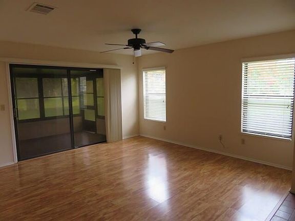 4th image of 1566 SE Dewberry Ct