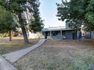 2102 E Mitchell Dr, Phoenix, AZ 85016