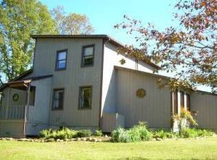 349 Pleasant Hill Pl, Bluff City, TN 37618