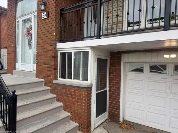 54 Petiole Rd, Toronto, ON M3N 2B4