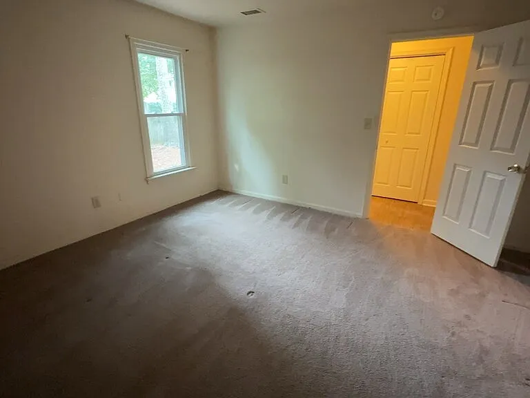 921 Wickford Dr — Photo 16