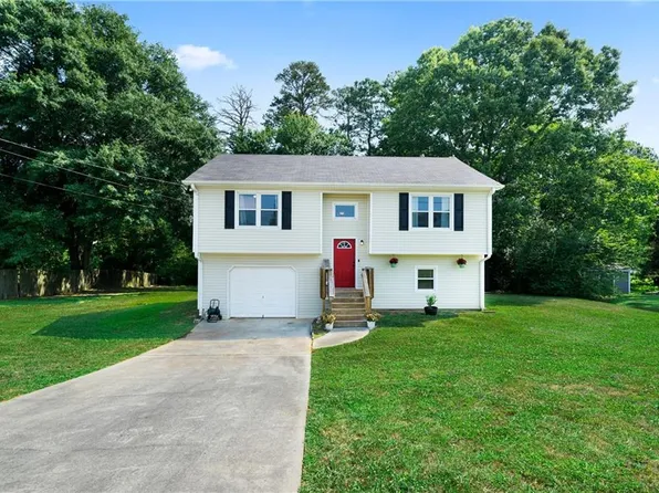 24 Winter Wood Trl, Taylorsville, GA 30178