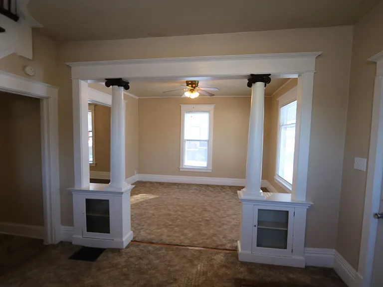 104 S Garfield Ave — Photo 3
