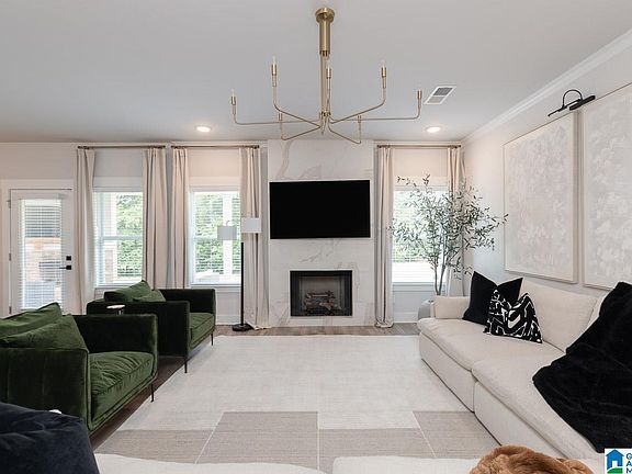 4th image of 1344 N Wynlake Dr