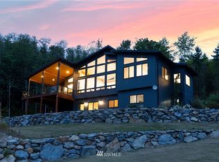 18043 Fox Hollow Ln, Bow, WA 98232