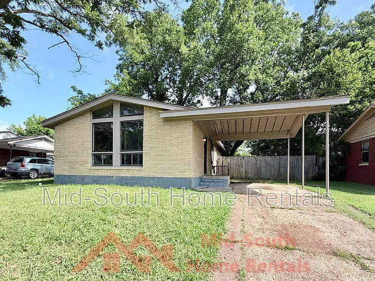 2298 Dells Ave — Photo 3