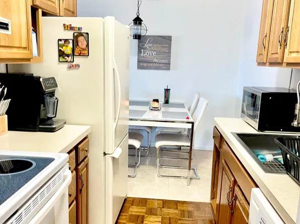 8045 Xerxes Ave S Unit 109, Bloomington, MN 55431
