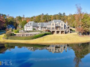 1200A Liberty Grove Rd, Alpharetta, GA 30004