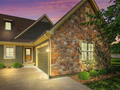 14851 Meadow Ln, Leawood, KS, 66224