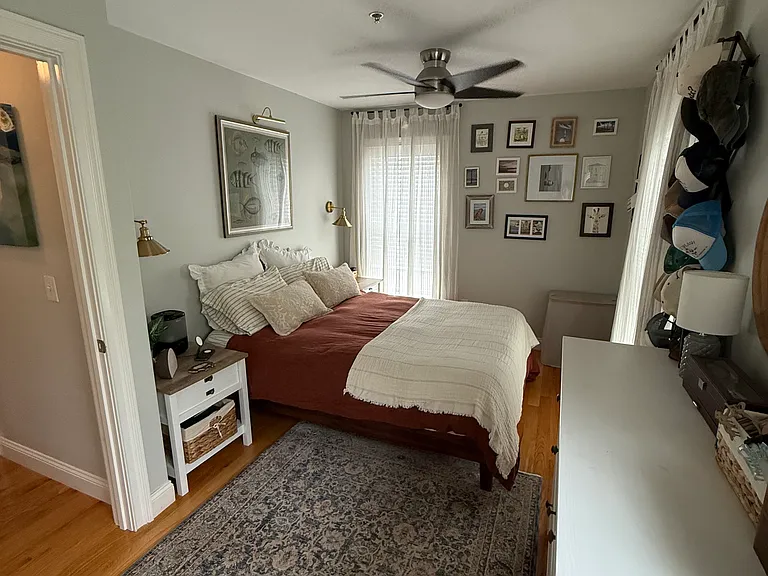 1 Louis Ter #1A — Photo 17