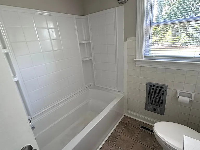 313 Ginnie Ln — Photo 11