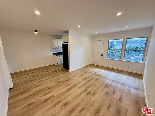 1143 N Formosa Ave #2 Photo 1