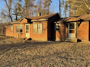 215 S Parrish Rd, Winchester, NH 03470