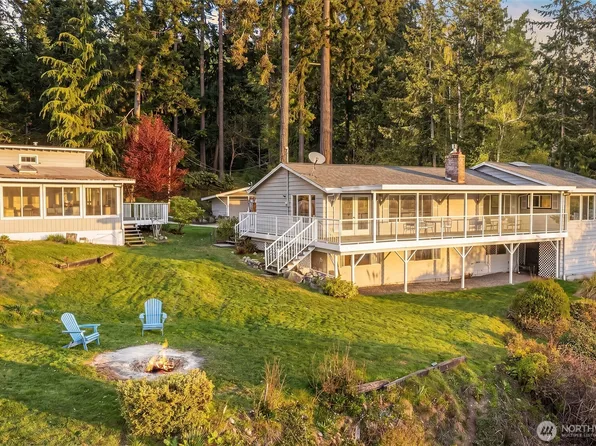 9139 SW Bayview Drive, Vashon, WA 98070