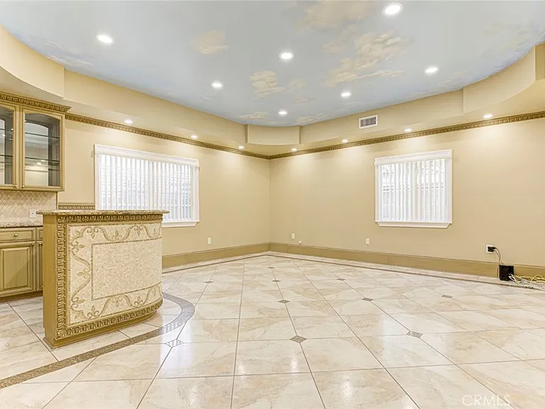 6641 Agnes Ave — Photo 3