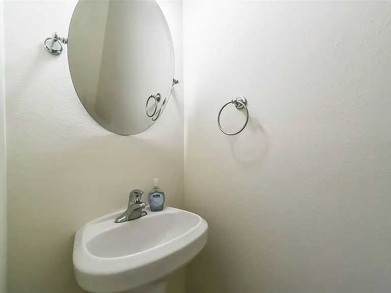 246 W Stedhill Loop — Photo 14