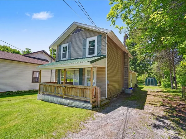 227 1st St, Horseheads, NY 14845