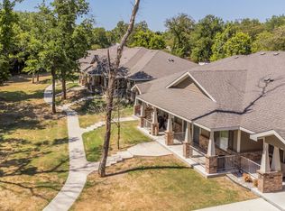 512 E Akard Ave UNIT 300, Weatherford, TX 76086