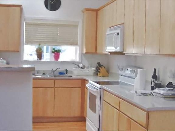 4th image of 120 Truman Ct
