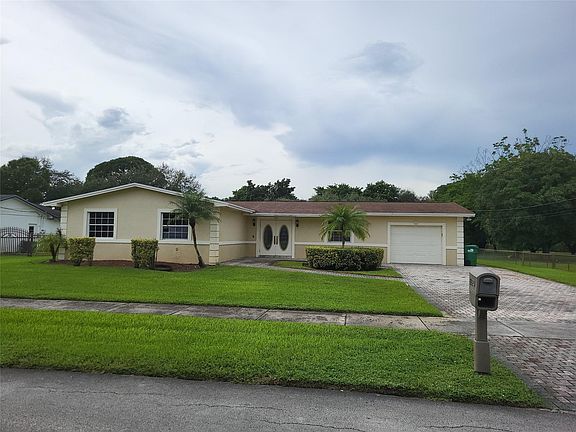3rd image of 16920 NW 19th Avenue