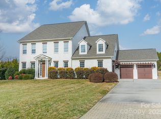 2027 Gloucester St, Matthews, NC 28104