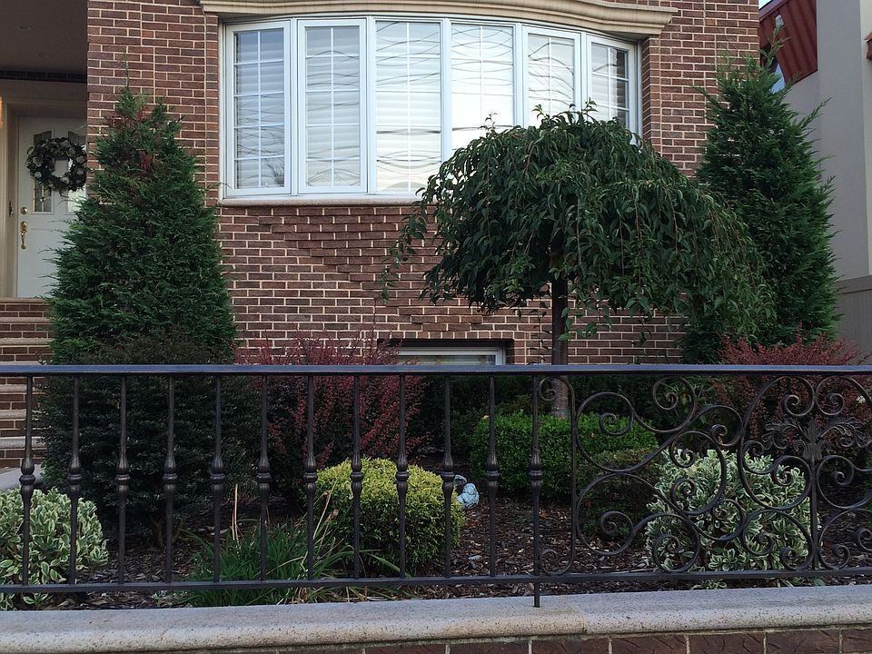 1st image of 8921 15th Ave #2