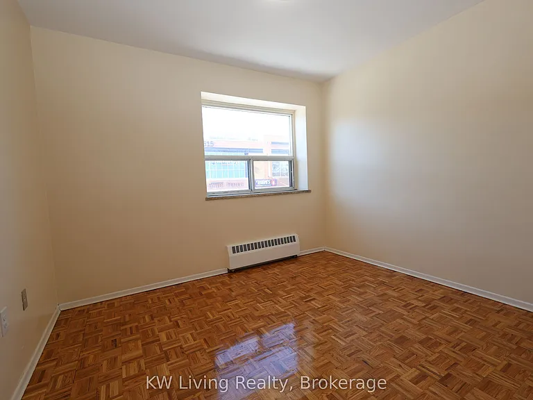 480 Lakeshore Rd E #309 — Photo 22
