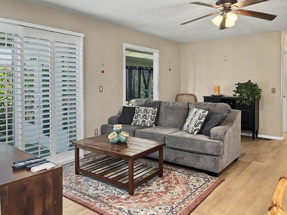 1st image of 39705 Manzanita Dr